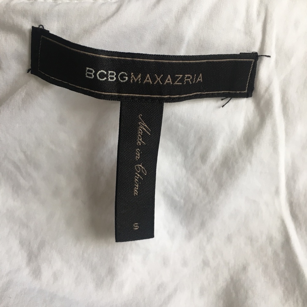 BCBGMaxazria white sleeveless crop top - Picture 6 of 7